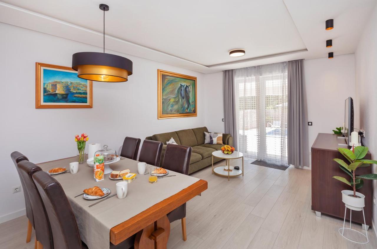 Apartment Holiday Home Doma, Cilipi Near Dubrovnik エクステリア 写真