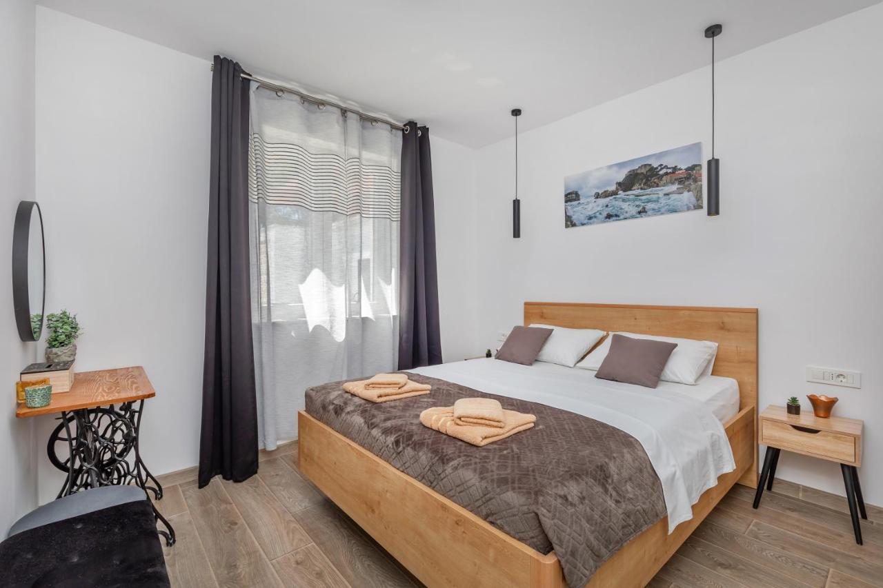 Apartment Holiday Home Doma, Cilipi Near Dubrovnik エクステリア 写真