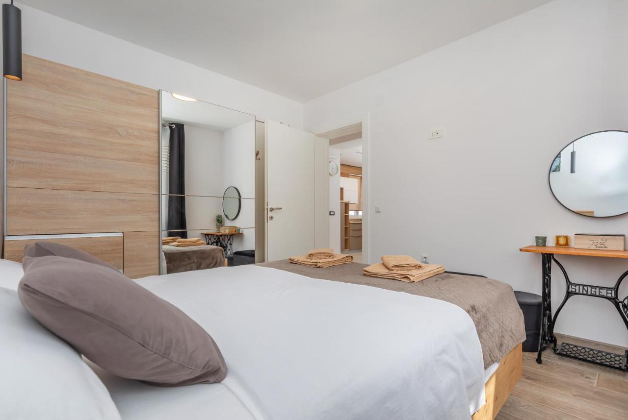 Apartment Holiday Home Doma, Cilipi Near Dubrovnik エクステリア 写真