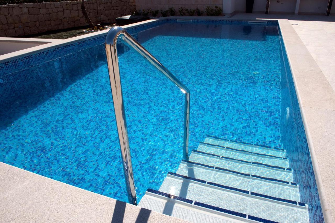 Apartment Holiday Home Doma, Cilipi Near Dubrovnik エクステリア 写真