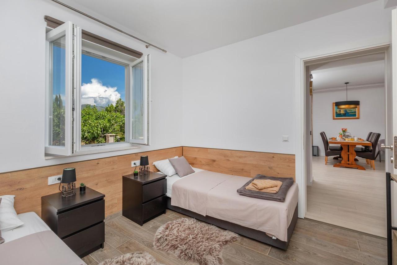 Apartment Holiday Home Doma, Cilipi Near Dubrovnik エクステリア 写真