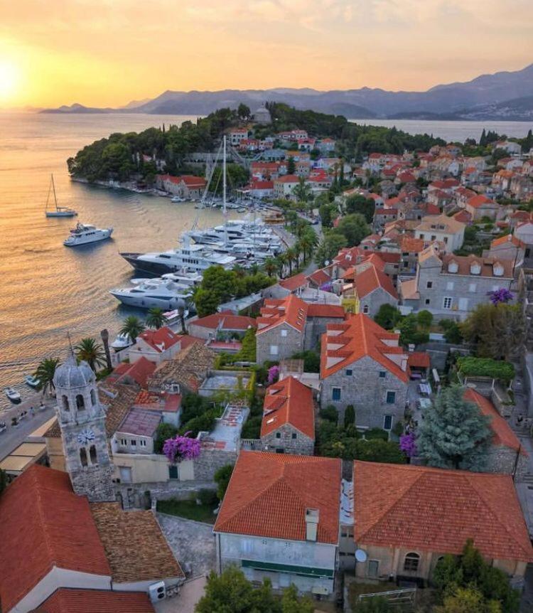 Apartment Holiday Home Doma, Cilipi Near Dubrovnik エクステリア 写真